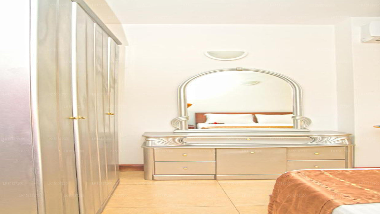 Crescat Apartments, Colombo