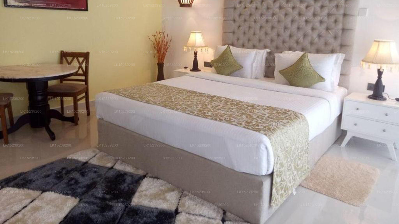 The Grand Leisure Village, Auradapura