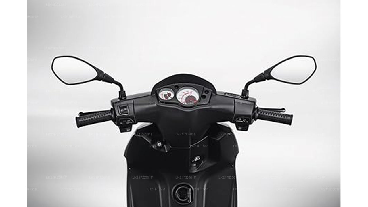 Aprilia Scooter 150 cc (Self-Ride)