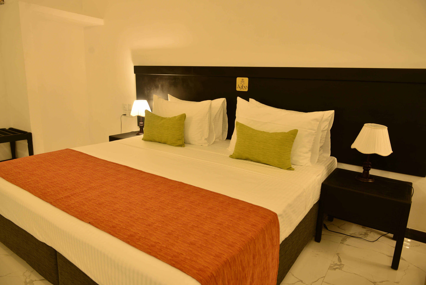 Agbo Hotel, Giritale