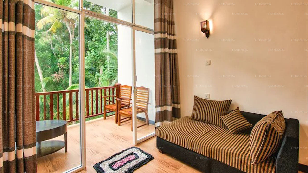 Aura by epic collection, Mirissa