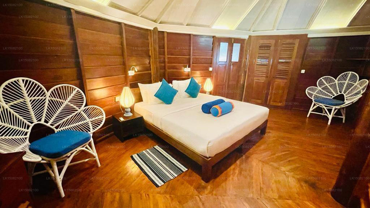 Rockside Cabanas, Unawatuna