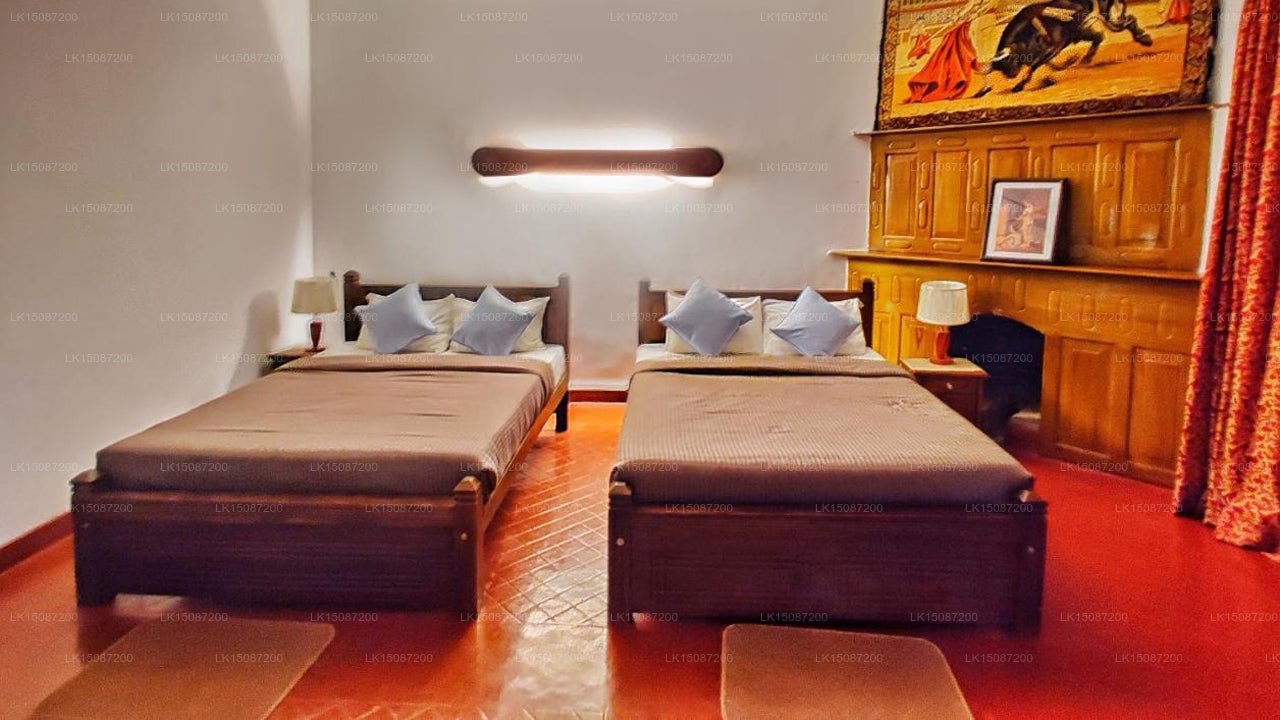 Castlereigh Holiday Bungalow,  Hatton