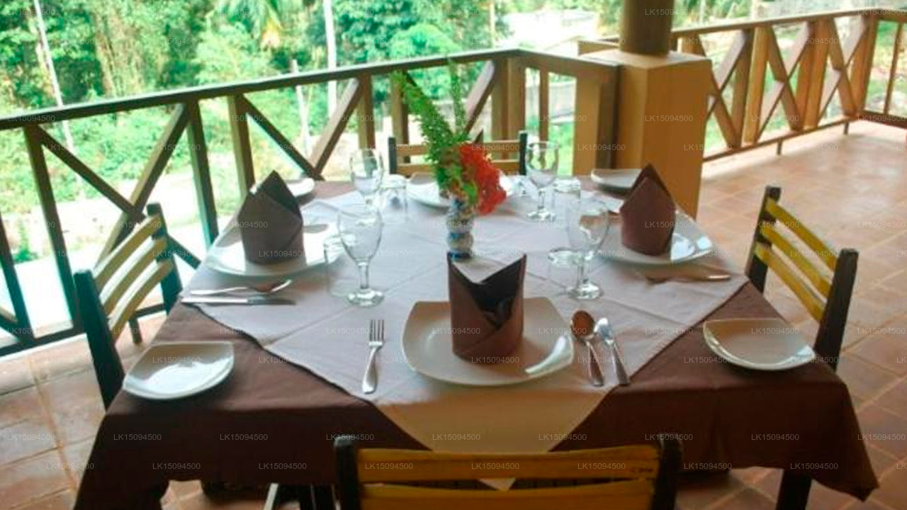 Bopath Fall Rock Chalets, Ratnapura