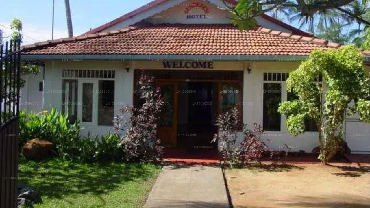 Sun Beach Hotel, Hikkaduwa