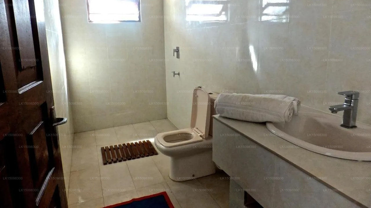 Sun Beach Hotel, Hikkaduwa