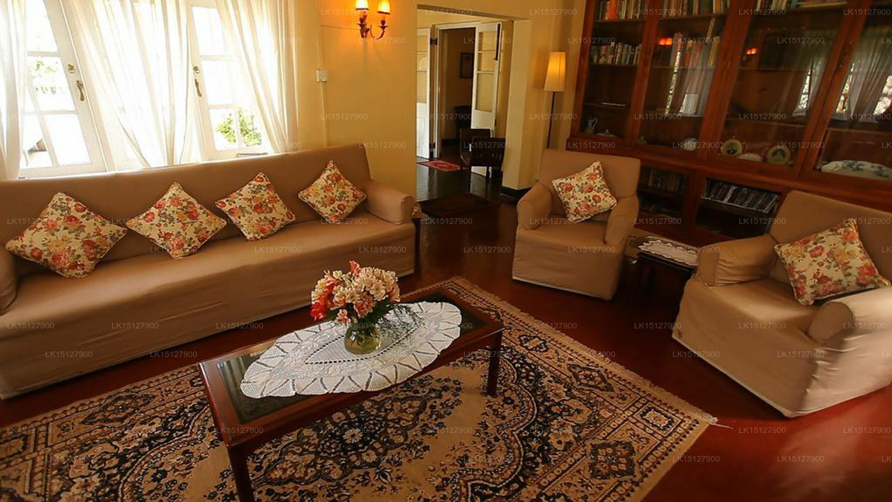 Colonial Holiday Bungalow Senani, Nuwara Eliya