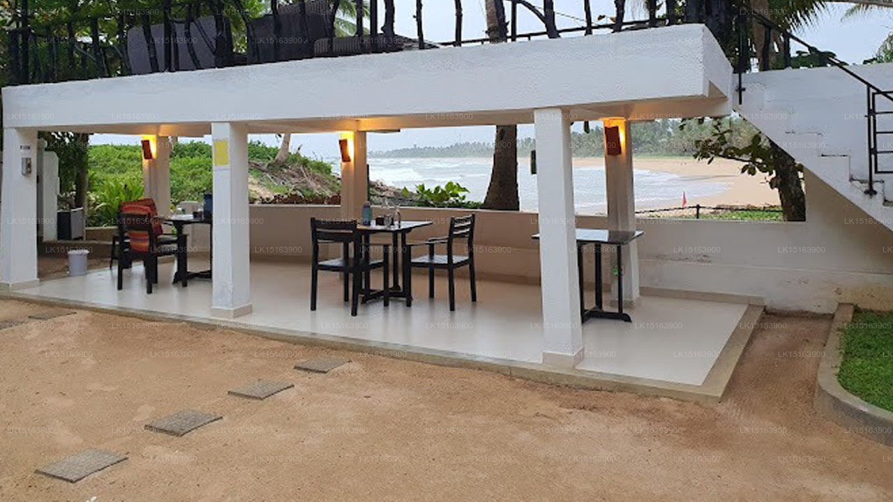 Sign of Life Resort, Induruwa