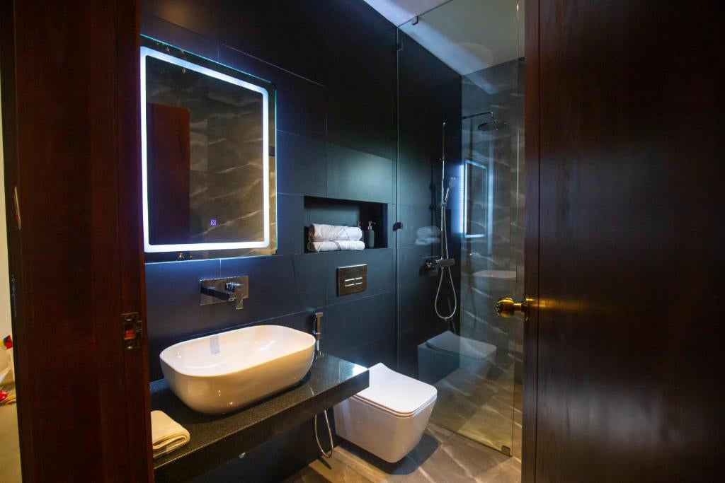 نامارا جرين إيلا، إيلا