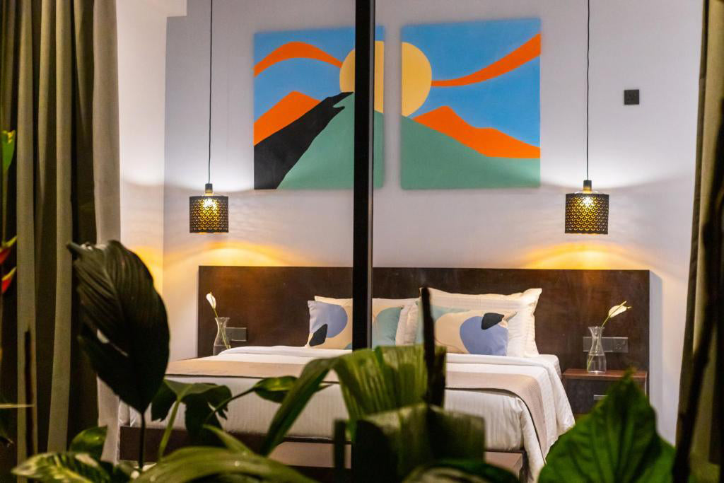 نامارا جرين إيلا، إيلا