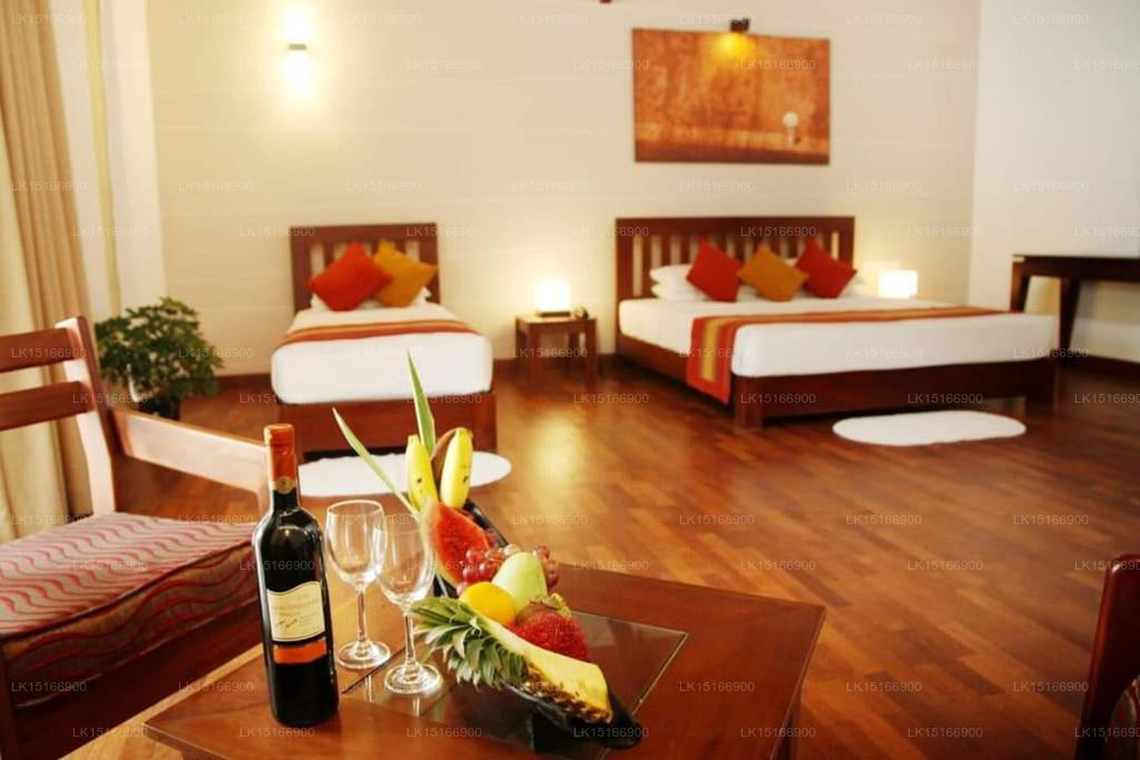 فيلا كاميلي بيتش، كالوتارا