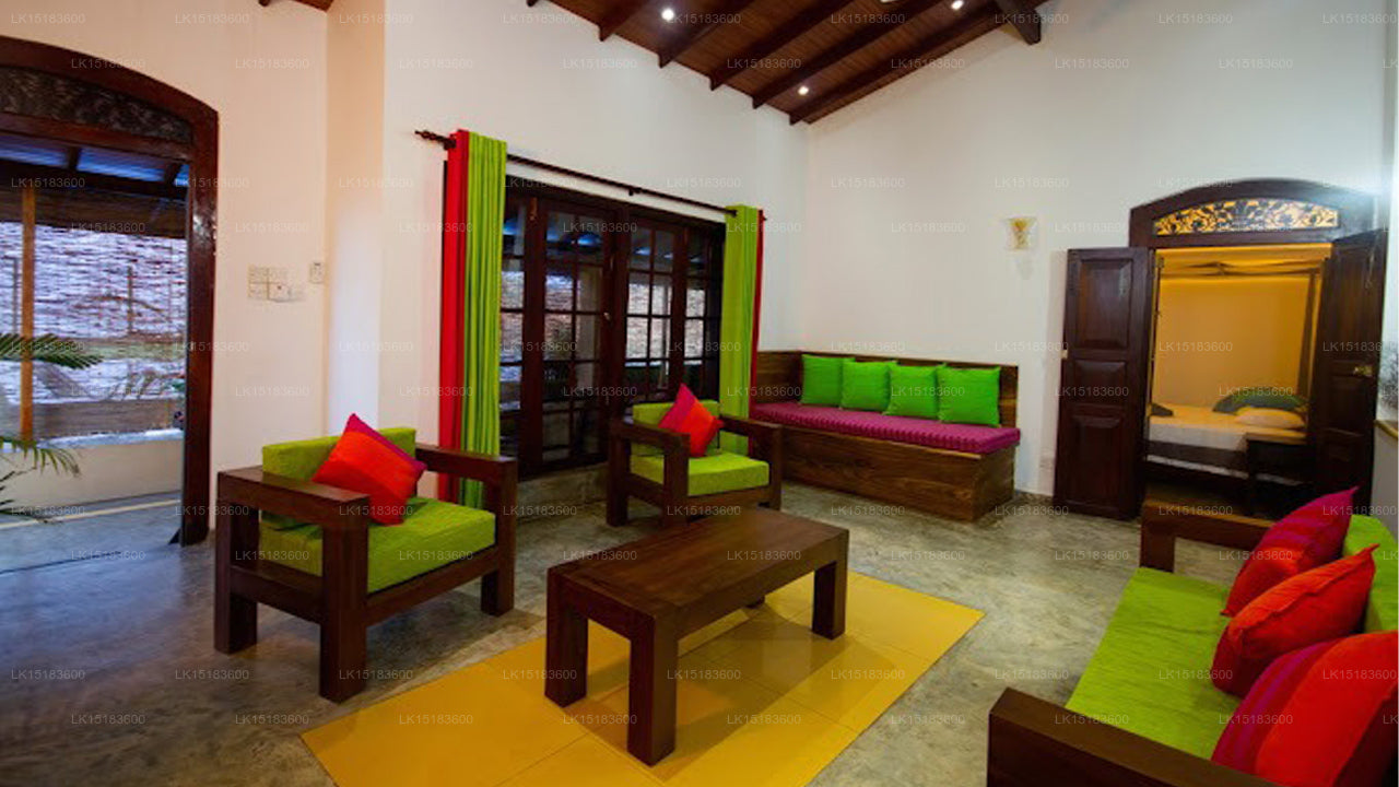 Hamilton Beach Villa, Ja Ela