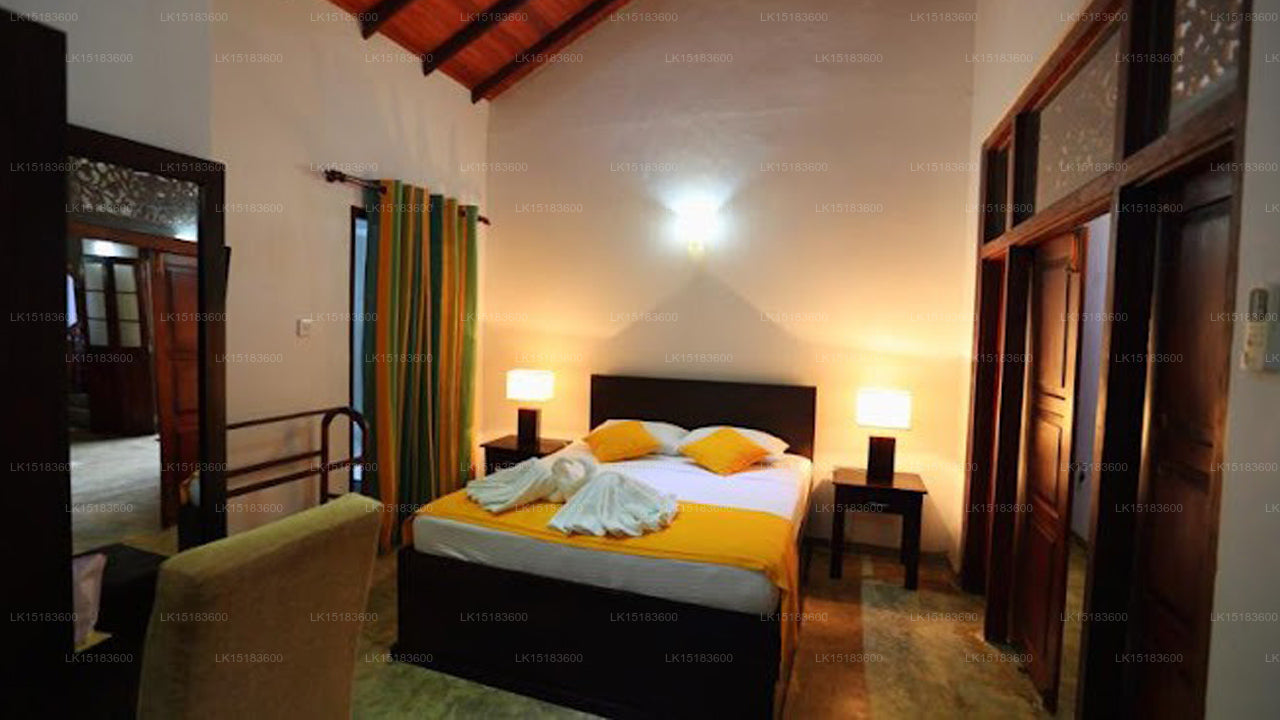 Hamilton Beach Villa, Ja Ela