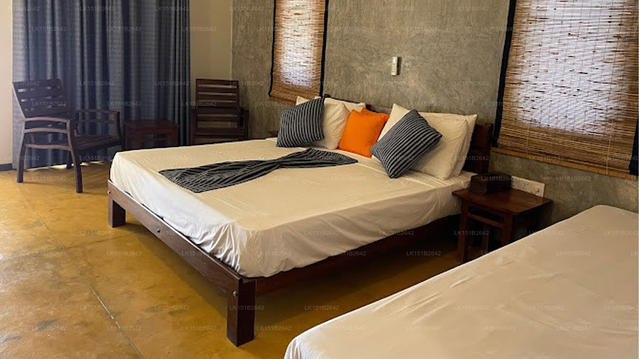 Melheim Beach, Kalpitiya