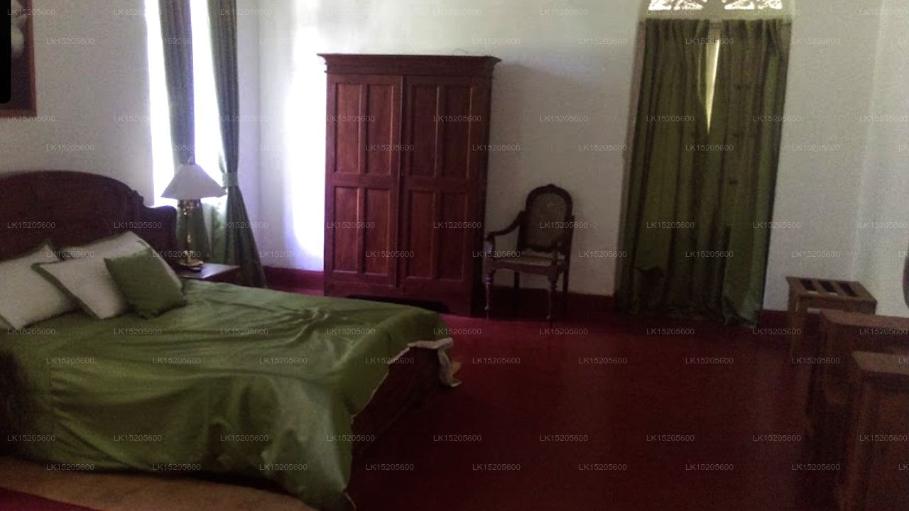 The Other Corner, Galaha