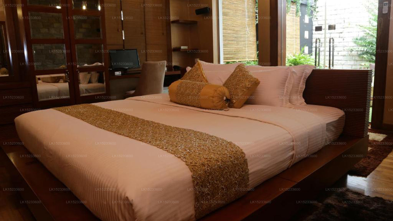 Mansion Square,  Dehiwala