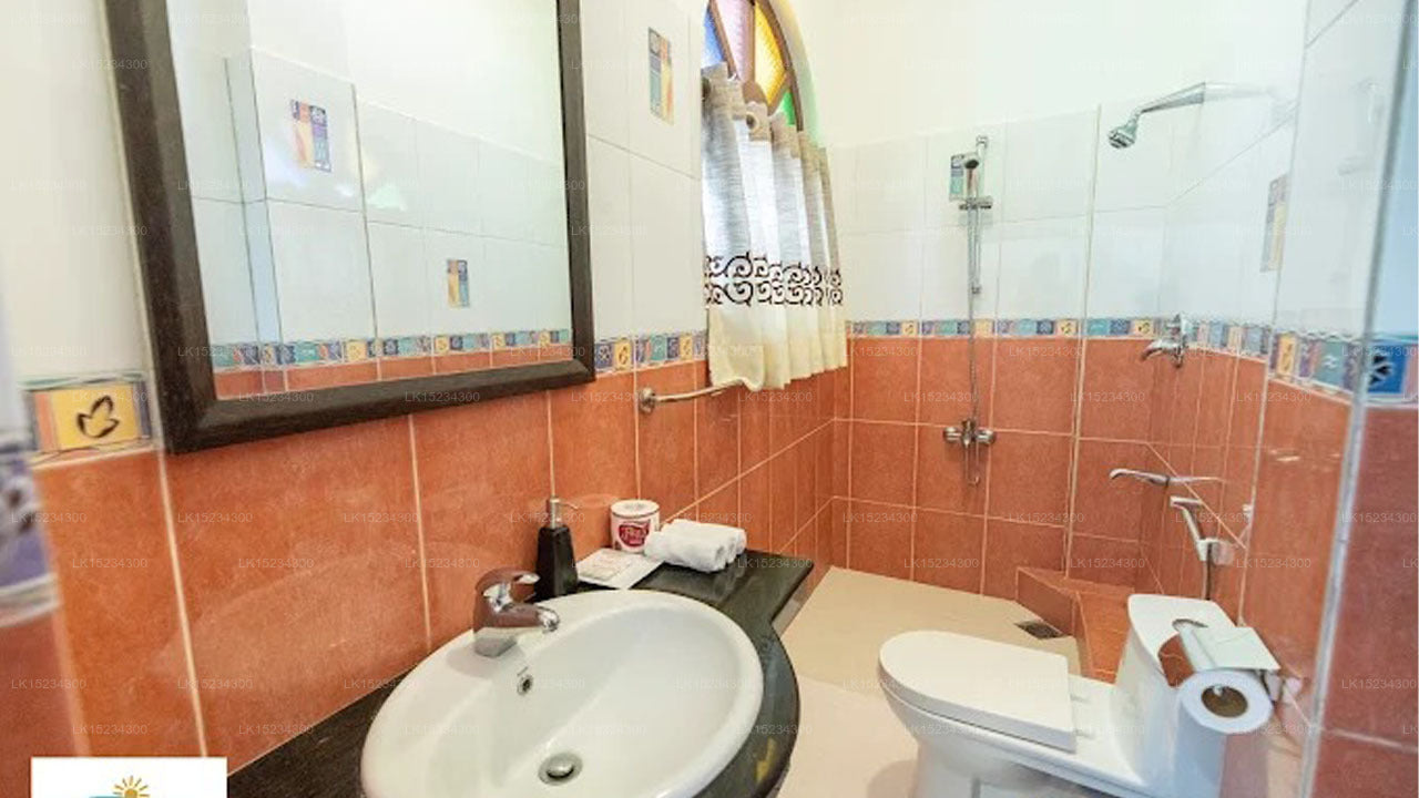 Royal Beach Hotel, Hikkaduwa