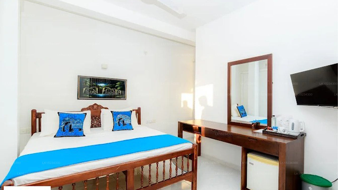 Royal Beach Hotel, Hikkaduwa
