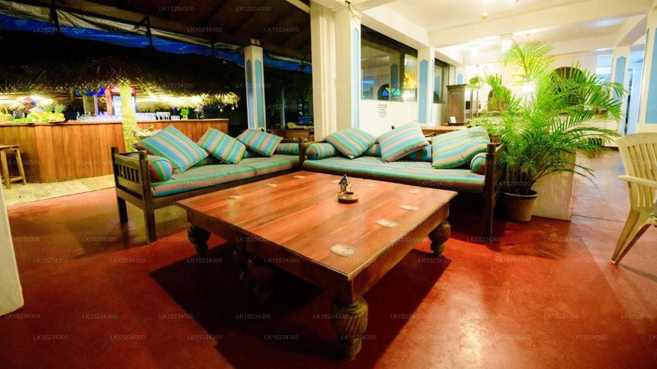 Royal Beach Hotel, Hikkaduwa
