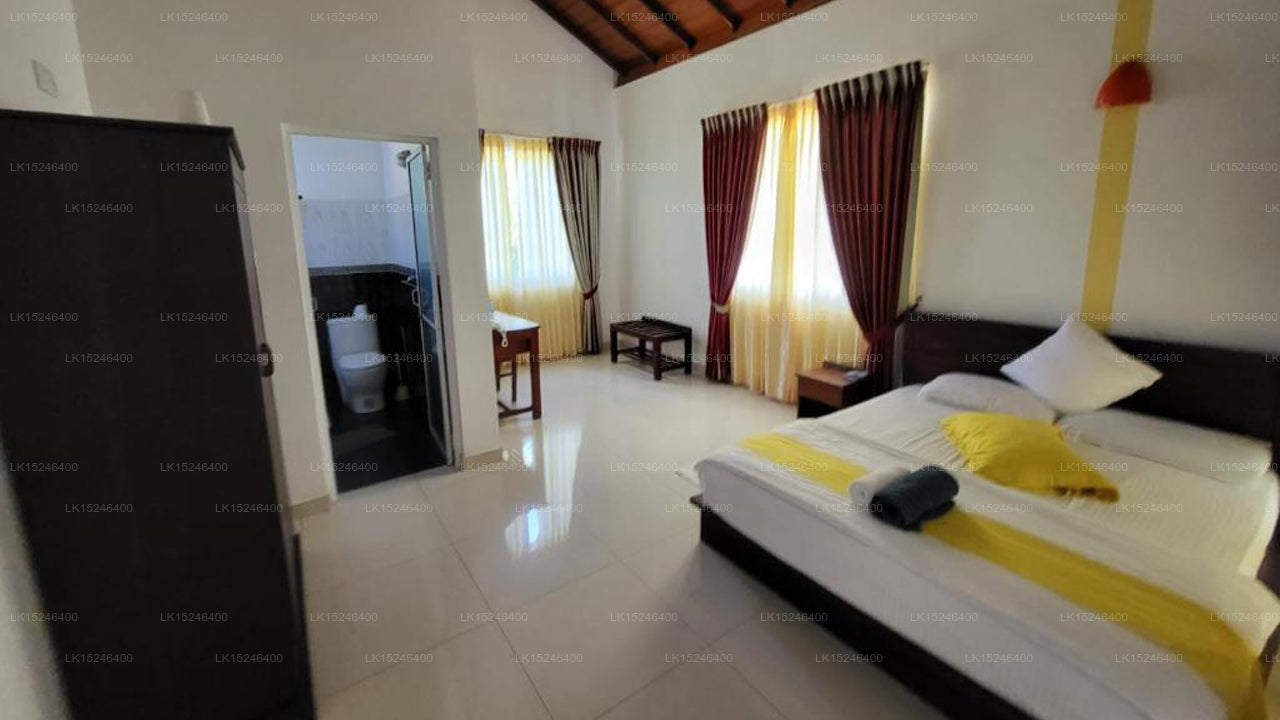 Rainbow Lagoon Villa, Negombo