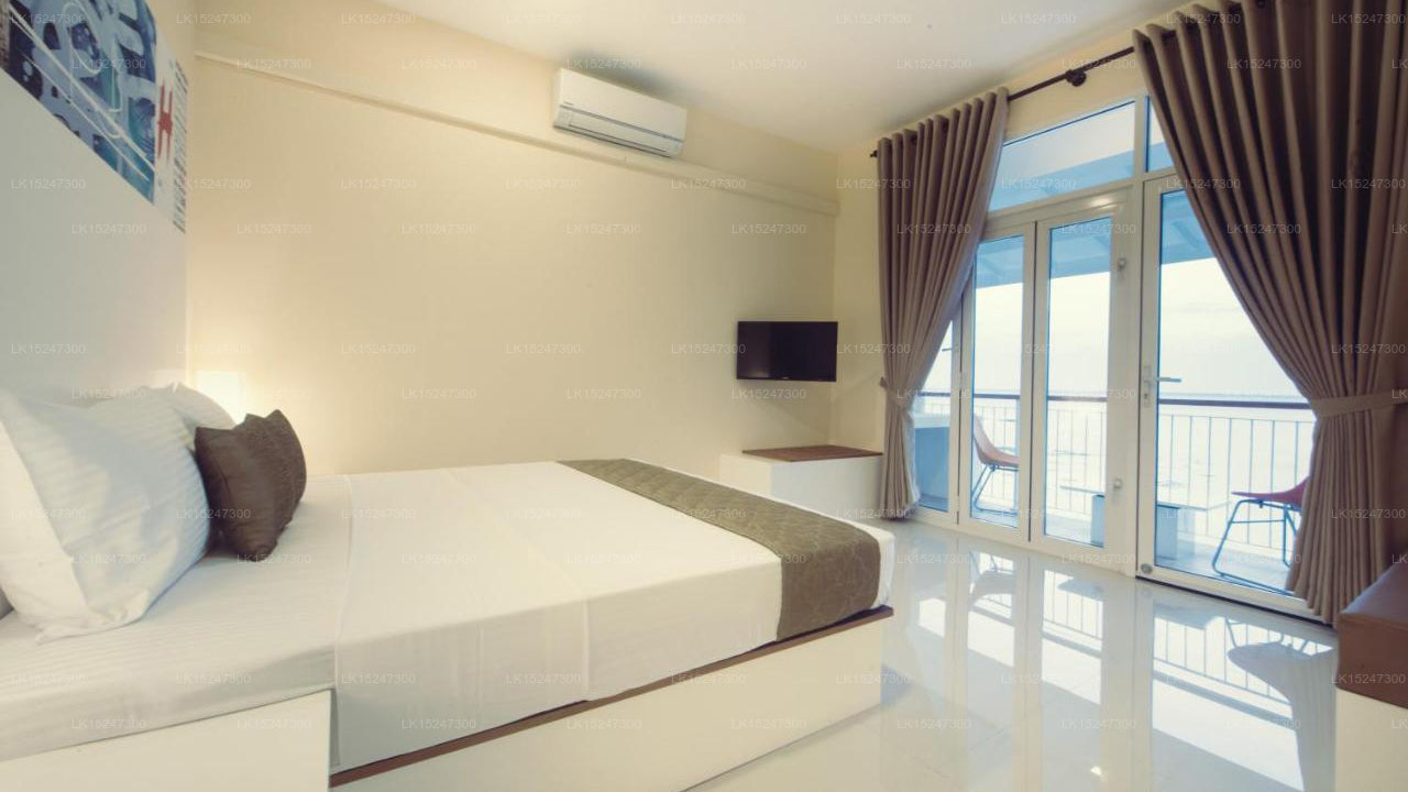 Hush Lagoon 30, Negombo