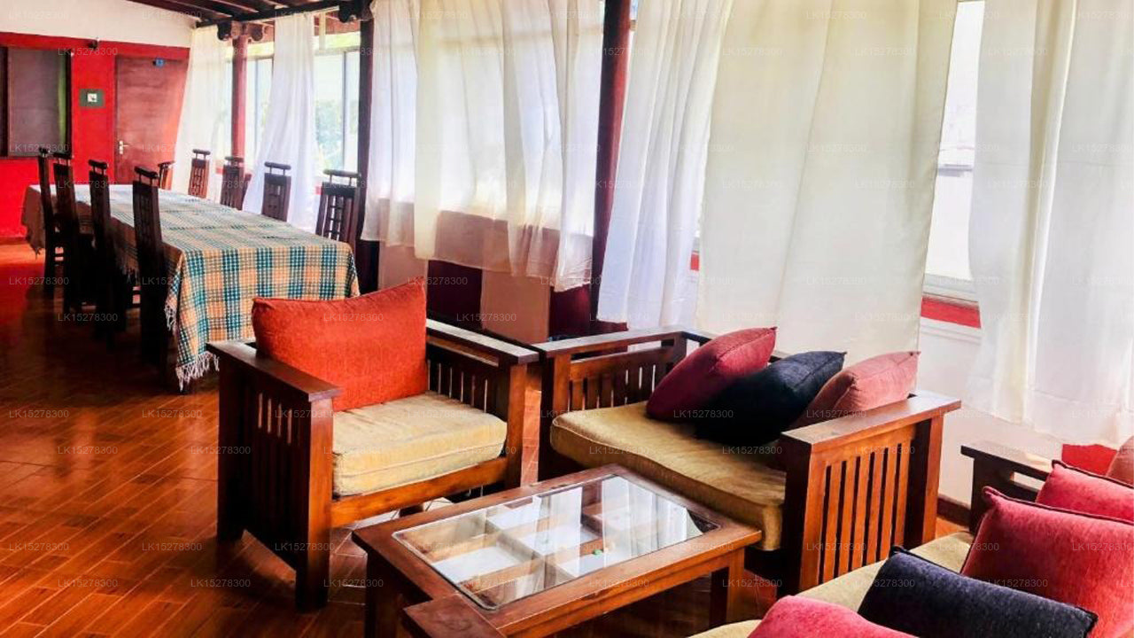 Kandyan Holiday Center, Kandy