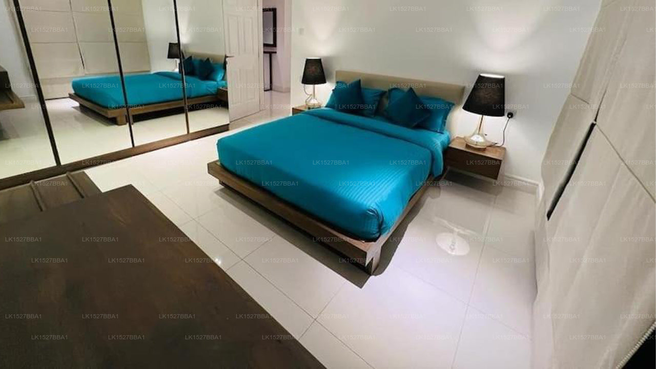 Ocean stays sea view apartment, mount lavinia