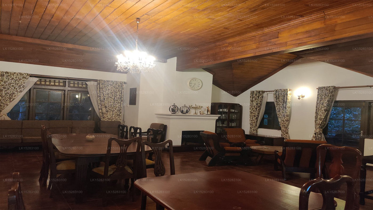 Homes Bungalow by Tree of Life, Kandy