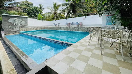 lavenro hotel & resort, Deniyaya