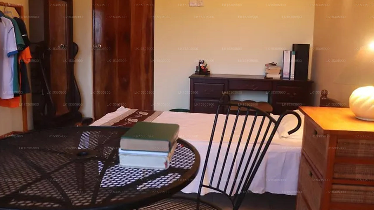 Aasha House, Unawatuna