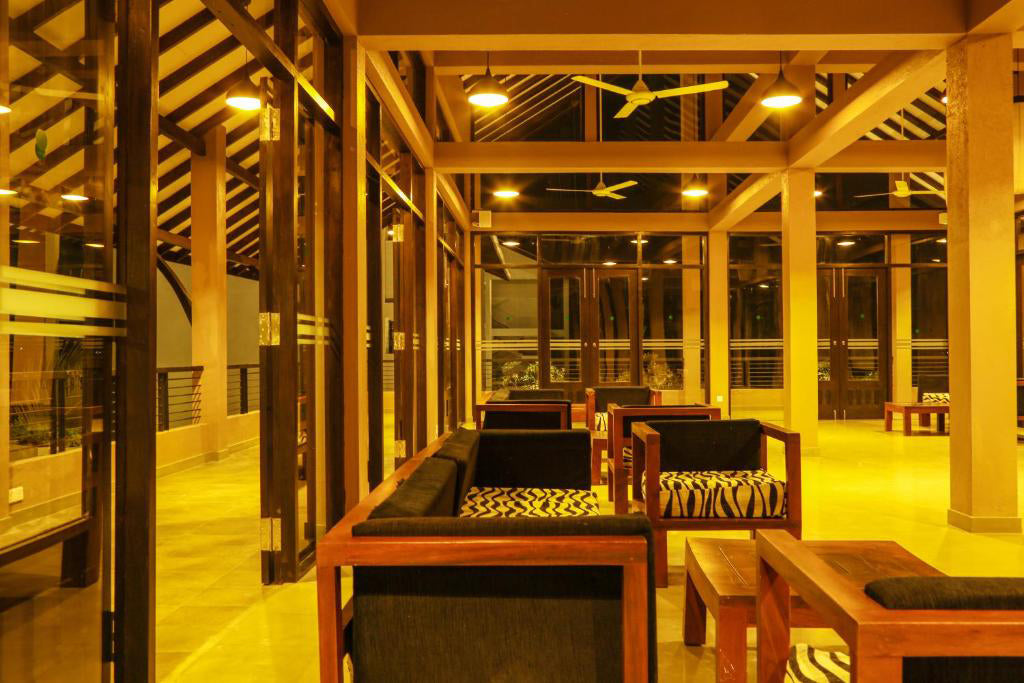 Oak Ray Lake Resort, Tissamaharama