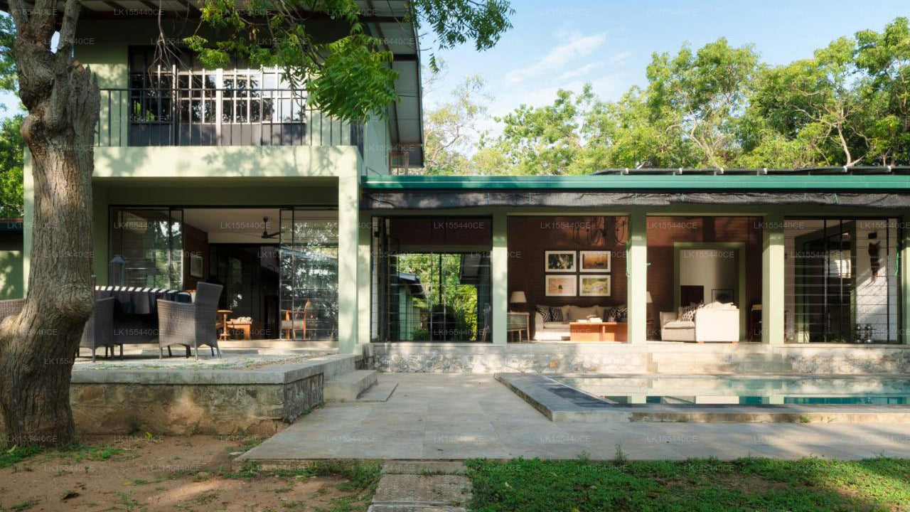 Neem Tree House, Kirinda