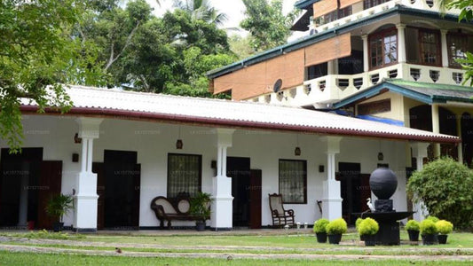 Madoldu eco resort, Unawatuna