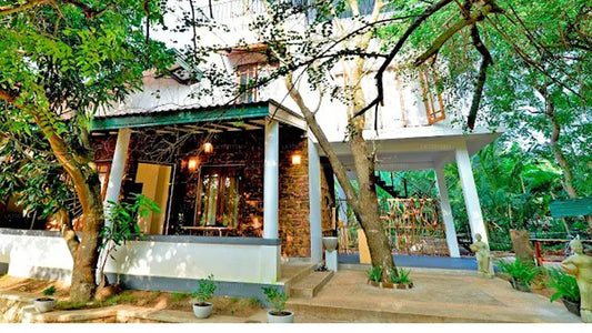 the Nuwara Wewa Holiday Resort, Anuradhapura