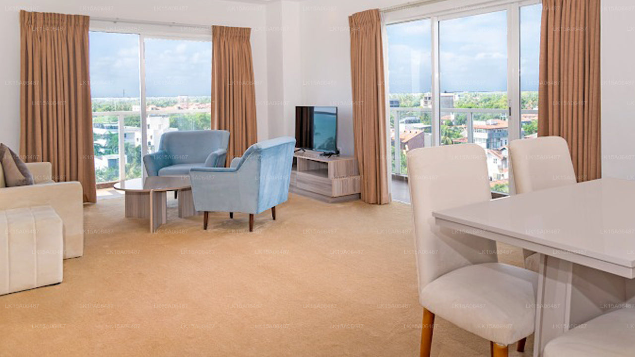 Corundum Breeze, Negombo