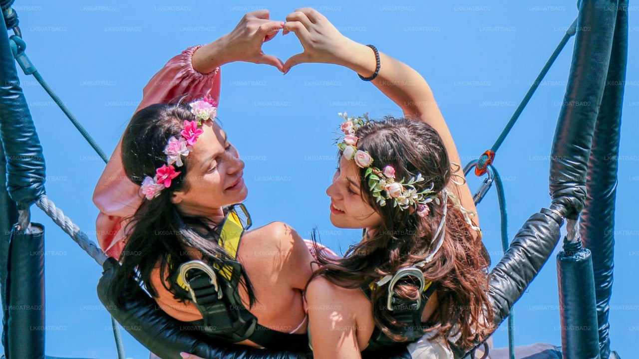 استمتع بالتأرجح في أمبولواوا مع إطلالات بانورامية على كاندي