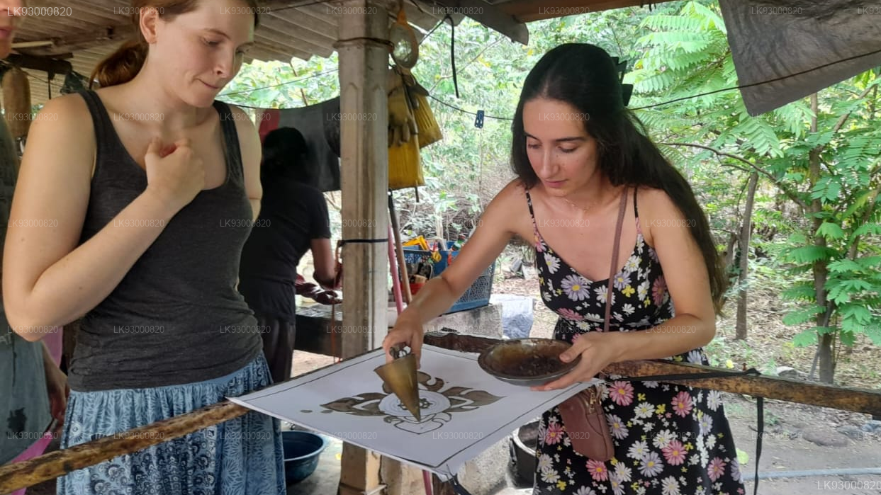 Private Batik Making Experience in Sigiriya