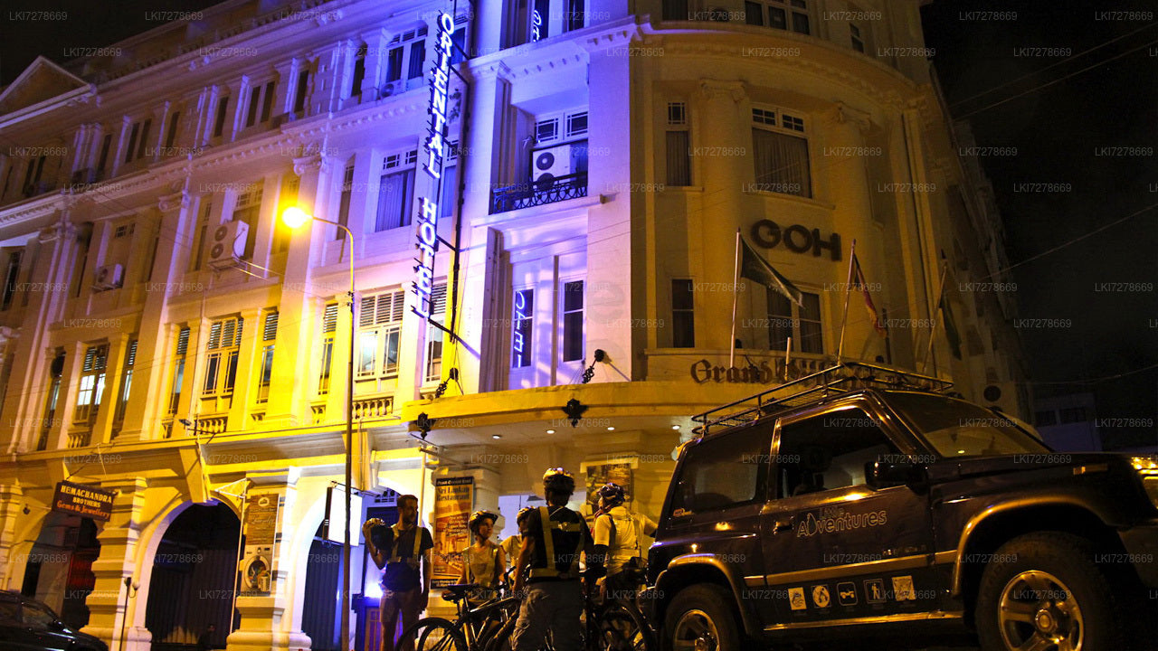 Luxury Night Cycling Tour of Colombo