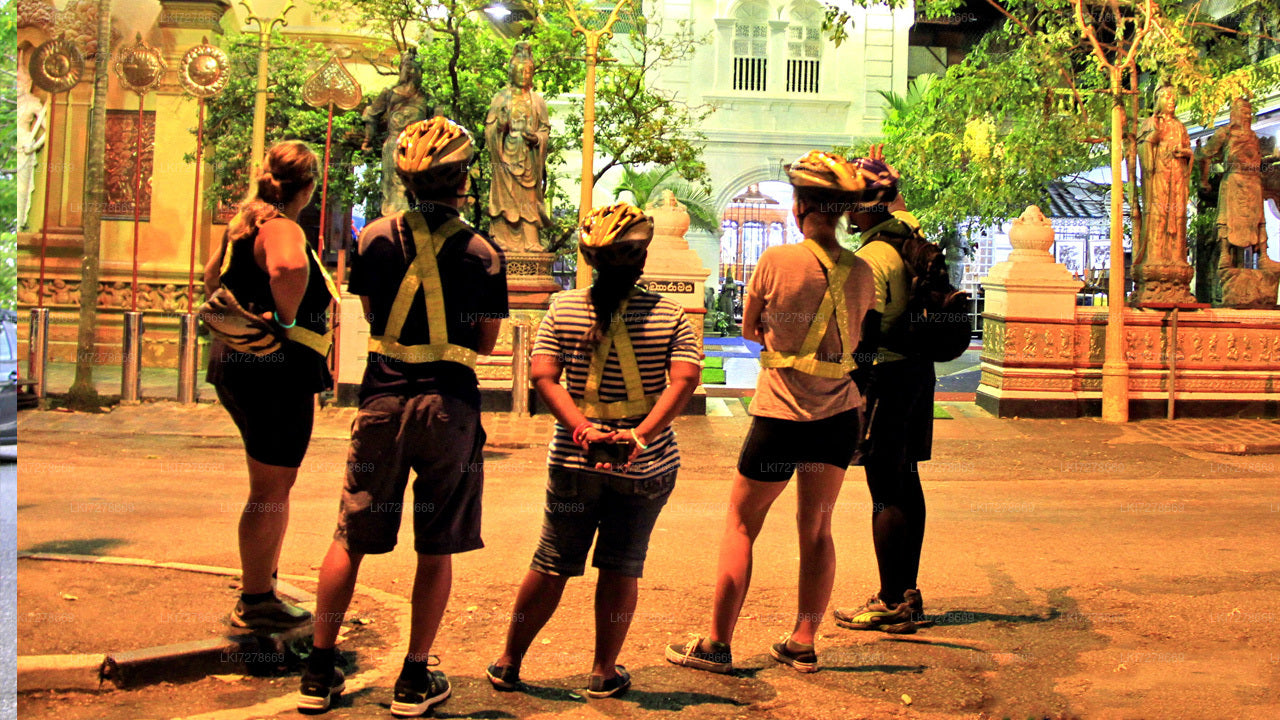 Luxury Night Cycling Tour of Colombo