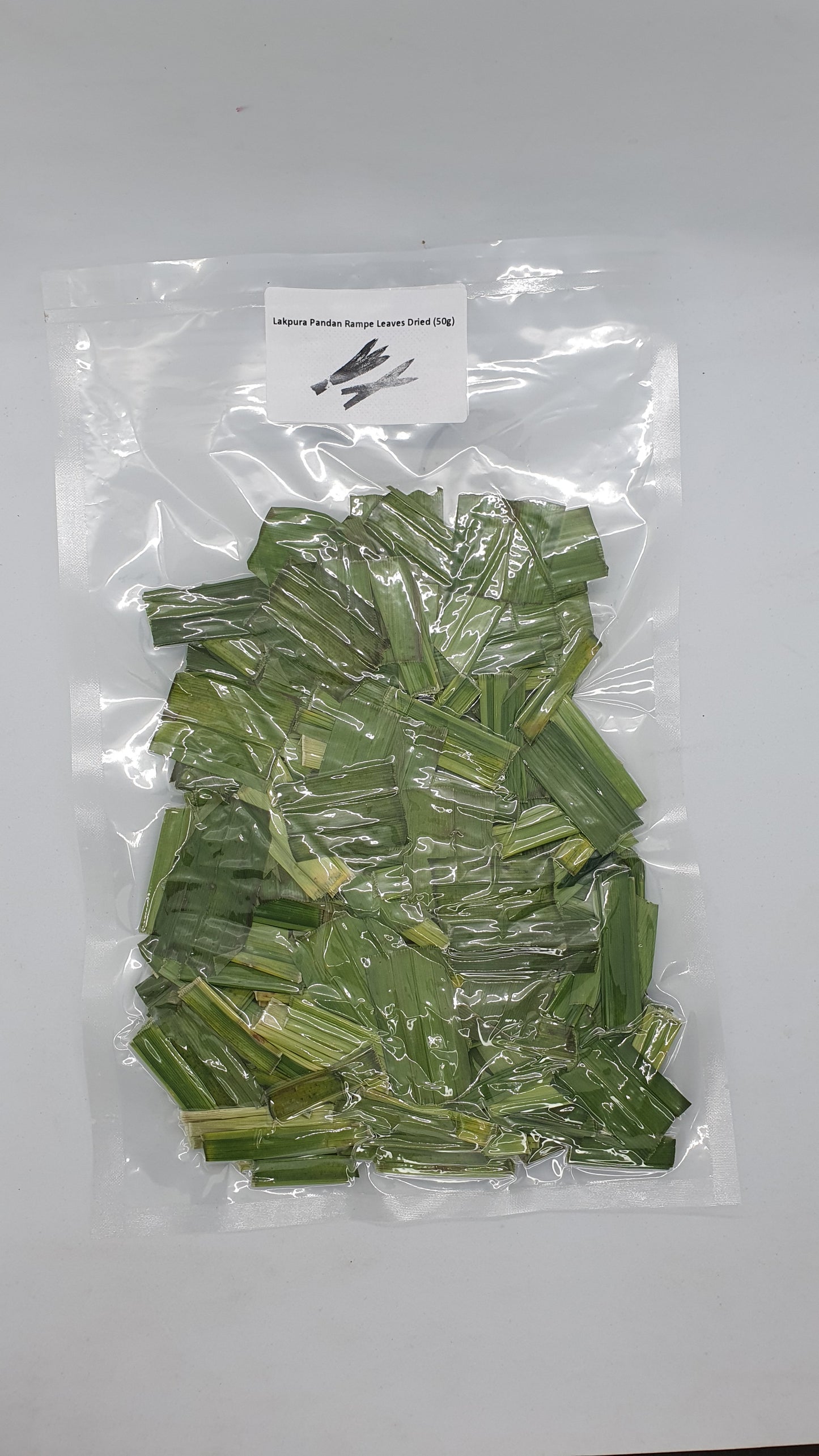 Lakpura® Dehydrated Pandan (Rampe) Leaves